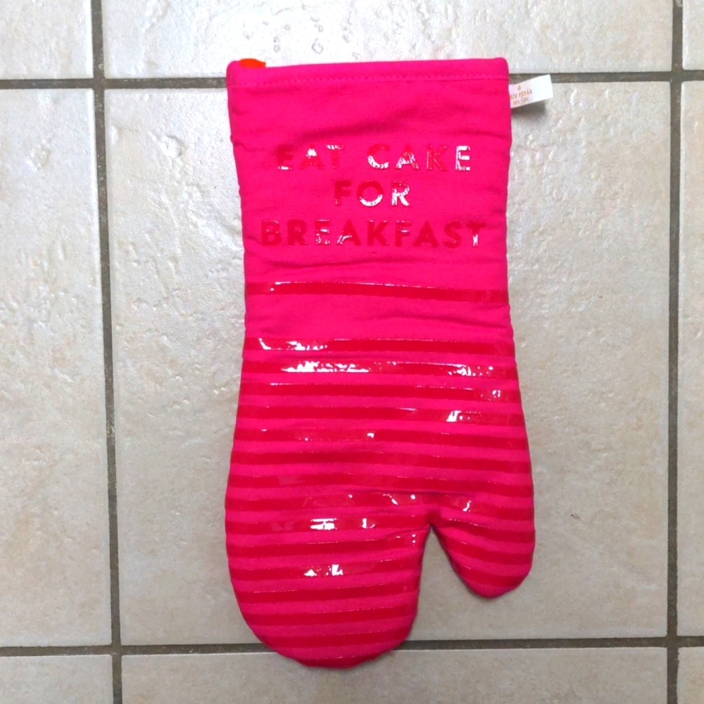 Kate Spade oven mitt